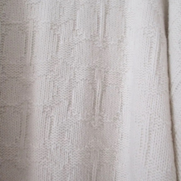 NWT Coach Signature Rare Ivory Wool Blend Poncho Sweater Turtleneck Sz XS/S - Picture 4 of 4